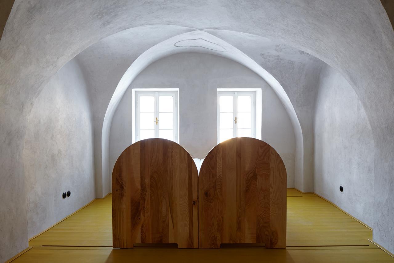 Stajnhaus Hotel Mikulov Luaran gambar